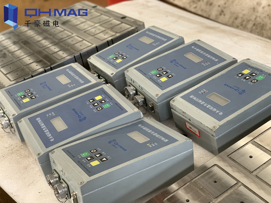 車間實(shí)拍-加工中心用電永磁吸盤