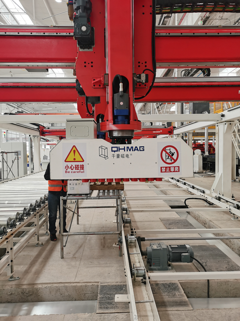 機械手端拾器電永磁夾具：千豪為重型裝備智能生產(chǎn)線帶來的創(chuàng)新