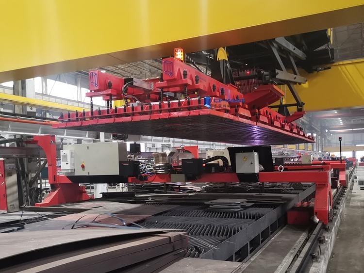 鋼板怎么吊裝？你見過這款“磁吸”30噸超大鋼板無損吊裝吊具嗎？