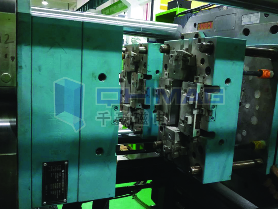 注塑機(jī)磁力模板